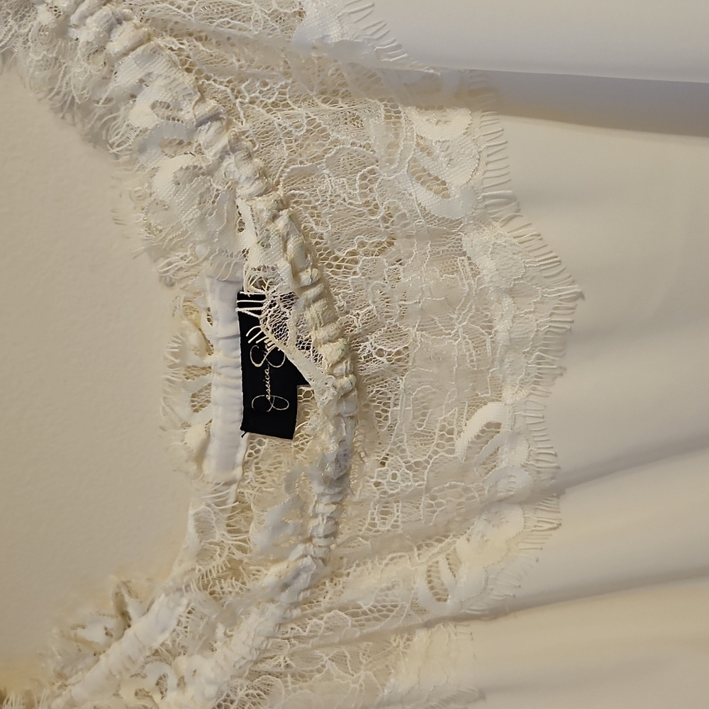 Jessica Simpson White Lace Off The Shoulder Blouse.  In Euc - Picture 3 of 5